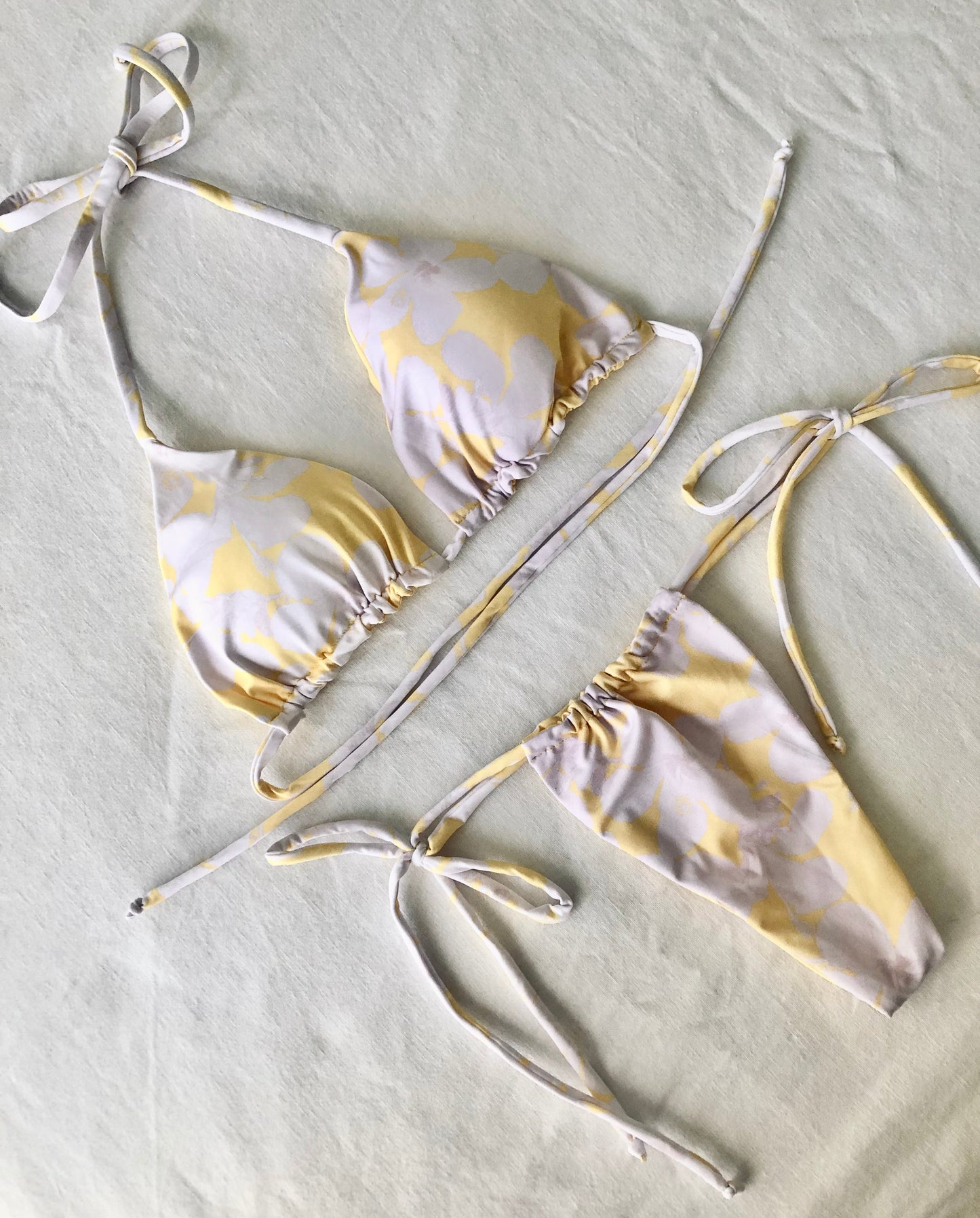 Tropicious" Kaimana Bottom in Deep Sea Hibiscus
